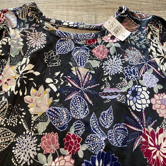 NWT Loft top cutout back Small - Picture 2 of 7